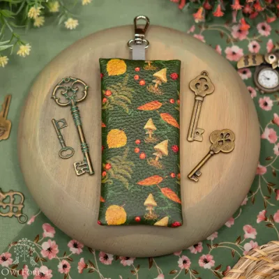 Ключница «Грибы и букашки»